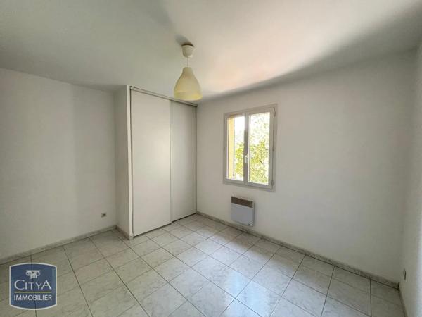 Maison à louer 4 pièces 88.7m² Nîmes (30900)