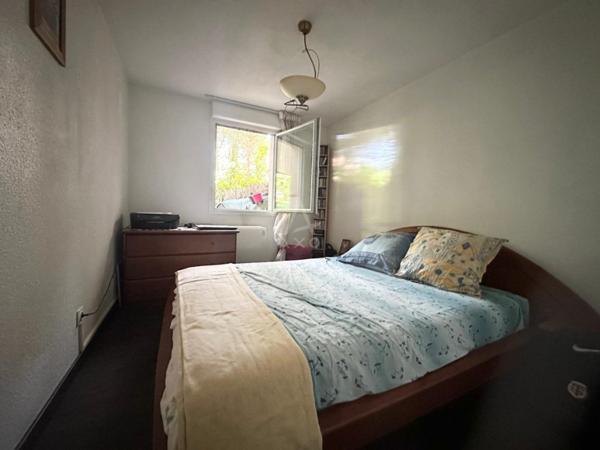 Découvrez ce charmant T3 à Toulouse dans une résidence arborée !