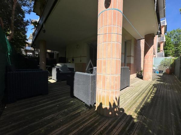 Découvrez ce charmant T3 à Toulouse dans une résidence arborée !