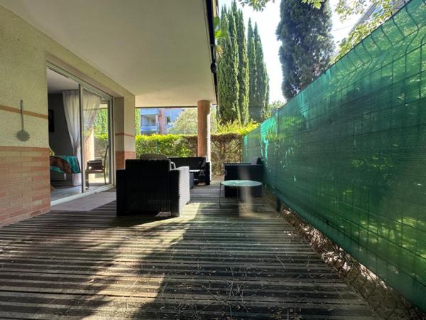 Découvrez ce charmant T3 à Toulouse dans une résidence arborée !