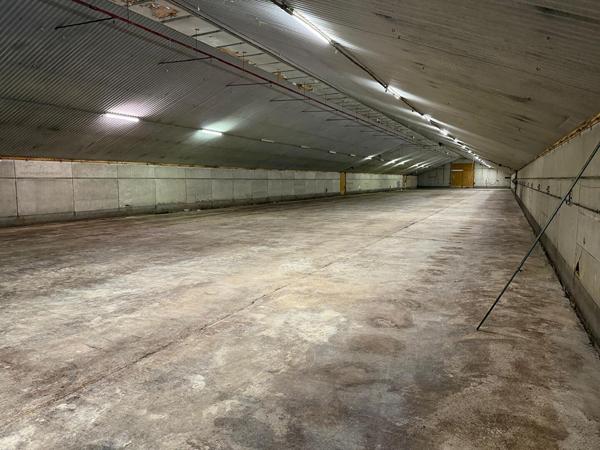Entrepôt / local industriel 1200 m2 , Combronde