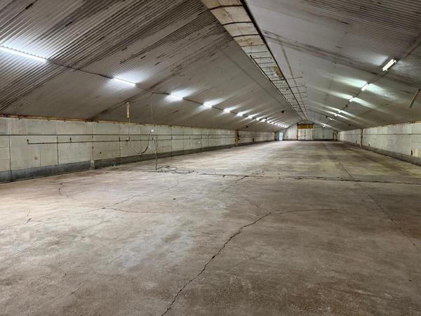 Entrepôt / local industriel 1200 m2 , Combronde