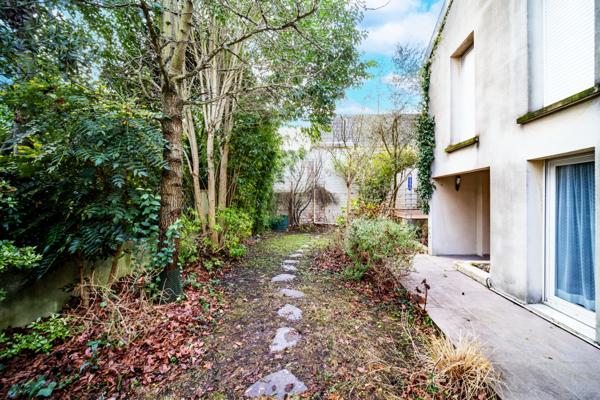 Maison à vendre  12 pièces - 290 m2 LES LILAS - 93