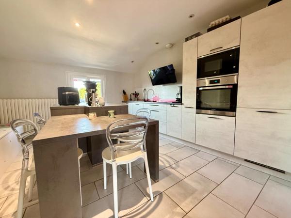 Appartement à vendre 5 pièces LE CHAMBON FEUGEROLLES (42)