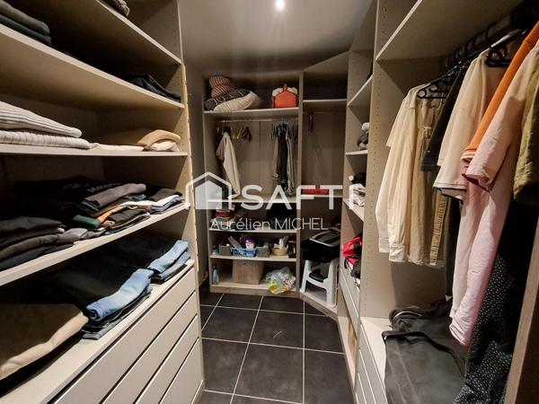 Magnifique villa de plain pied avec 5 chambres et prestations de qualité