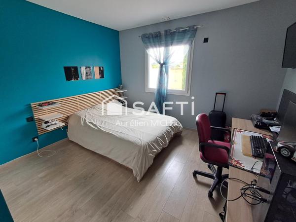 Magnifique villa de plain pied avec 5 chambres et prestations de qualité
