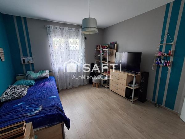 Magnifique villa de plain pied avec 5 chambres et prestations de qualité