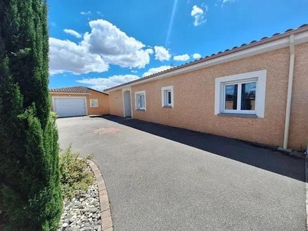 Magnifique villa de plain pied avec 5 chambres et prestations de qualité