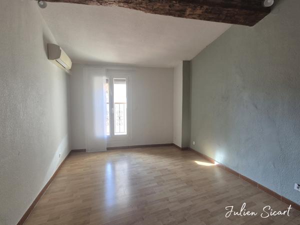 Grande maison de village en 3 faces avec extérieur et garage !