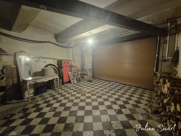 Grande maison de village en 3 faces avec extérieur et garage !