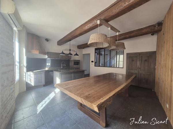 Grande maison de village en 3 faces avec extérieur et garage !