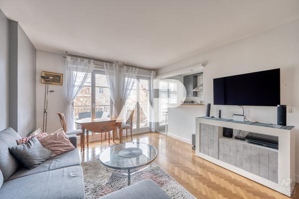 Appartement Rueil Malmaison 3 pièce(s) 64 m2 385 000 € ** - Référence 19197