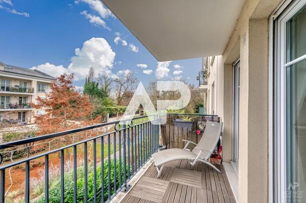 Appartement Rueil Malmaison 3 pièce(s) 64 m2 385 000 € ** - Référence 19197