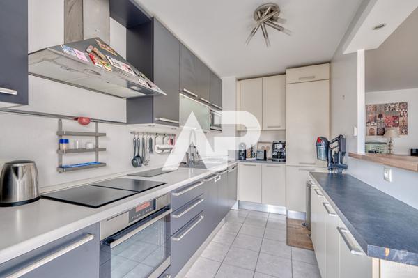 Appartement Rueil Malmaison 3 pièce(s) 64 m2 385 000 € ** - Référence 19197