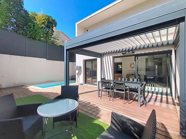 Saint-Aygulf, maison individuelle centre ville 3 chambres piscine