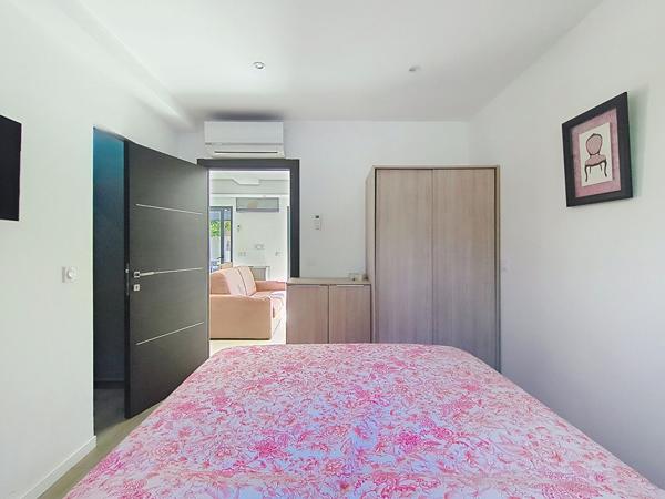 Saint-Aygulf, maison individuelle centre ville 3 chambres piscine