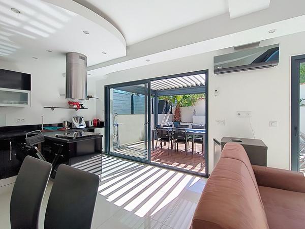 Saint-Aygulf, maison individuelle centre ville 3 chambres piscine