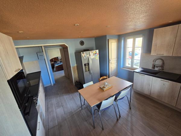 Longère de 3 ch  avec grange  écurie 3 box