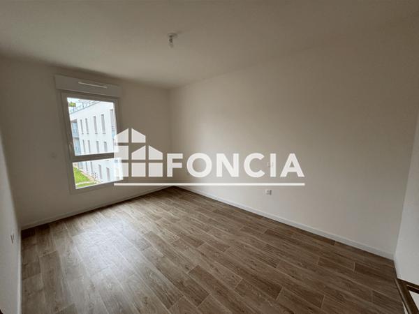 Location Appartement 3 pièces 57.42 m² - 19 QUAI CAMERE ET 38 AVENUE DE PARIS Vernon 27200
