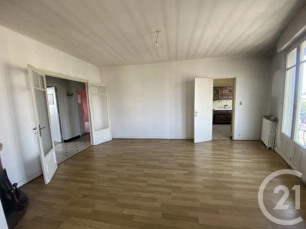 Appartement F4 à vendre  4 pièces - 95,48 m 2   AUREILHAN  - 65