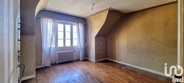 Maison traditionnelle 6 pièces de 133 m² à Riantec (56670)