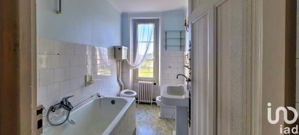 Maison traditionnelle 6 pièces de 133 m² à Riantec (56670)