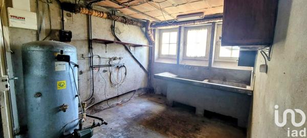 Maison traditionnelle 6 pièces de 133 m² à Riantec (56670)