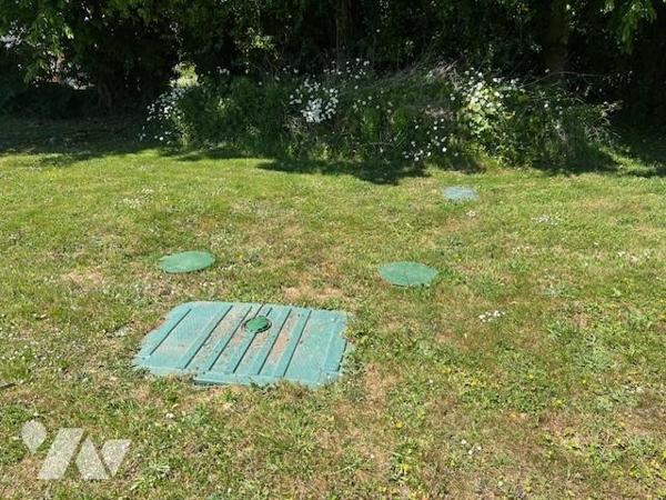 ENTRE ORBEC ET LISIEUX JOLIE PROPRIETE NORMANDE DANS UN BEL ENVIRONNEMENT