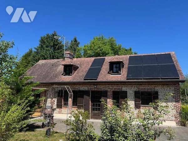 ENTRE ORBEC ET LISIEUX JOLIE PROPRIETE NORMANDE DANS UN BEL ENVIRONNEMENT