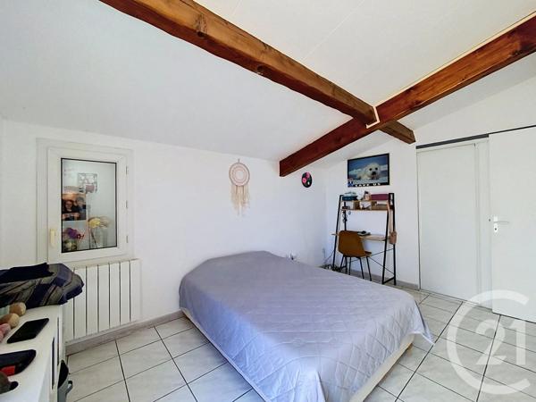 Appartement T4 à vendre  4 pièces - 102 m 2   AGDE  - 34