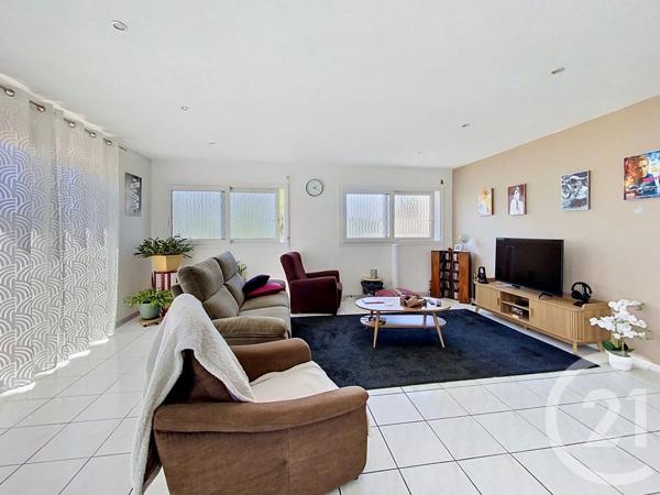 Appartement T4 à vendre  4 pièces - 102 m 2   AGDE  - 34