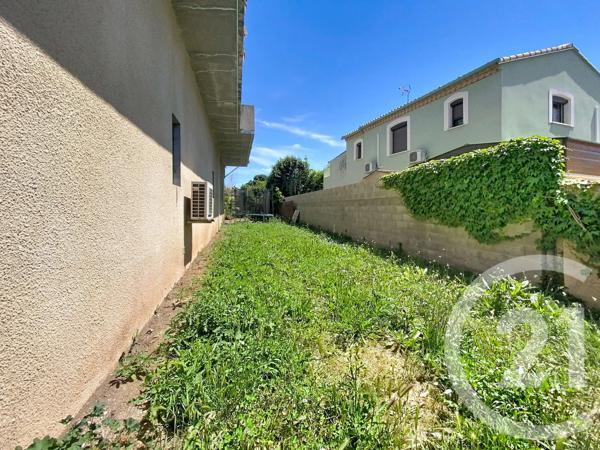 Appartement T4 à vendre  4 pièces - 102 m 2   AGDE  - 34