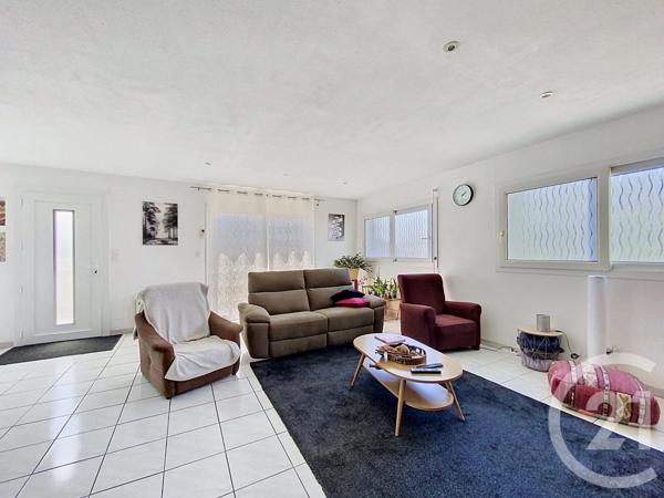 Appartement T4 à vendre  4 pièces - 102 m 2   AGDE  - 34