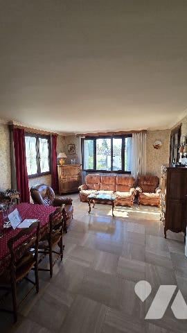 Villa 9 pièces 200m²