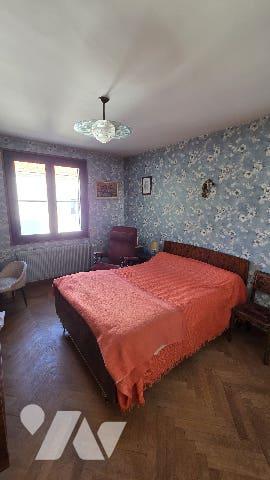 Villa 9 pièces 200m²