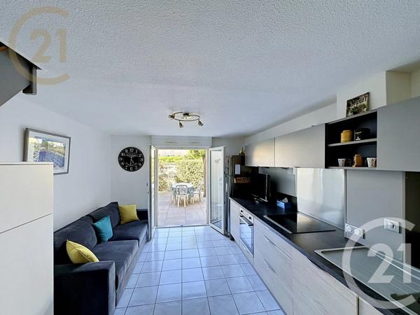 Maison à vendre  3 pièces - 36 m 2   FRONTIGNAN  - 34