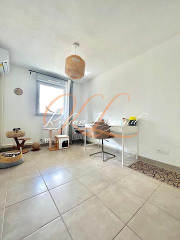 APPARTEMENT T3 AVEC TERRASSE ET PARKING