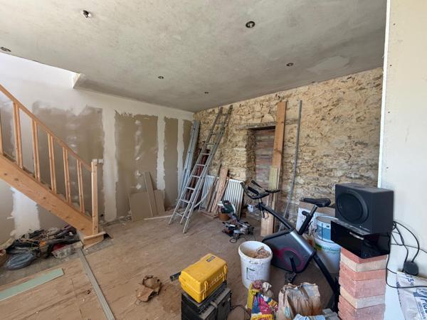 Maison de 6 pièces de 149 m² à Faye-l'Abbesse