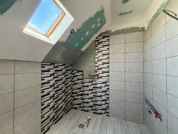 Maison de 6 pièces de 149 m² à Faye-l'Abbesse