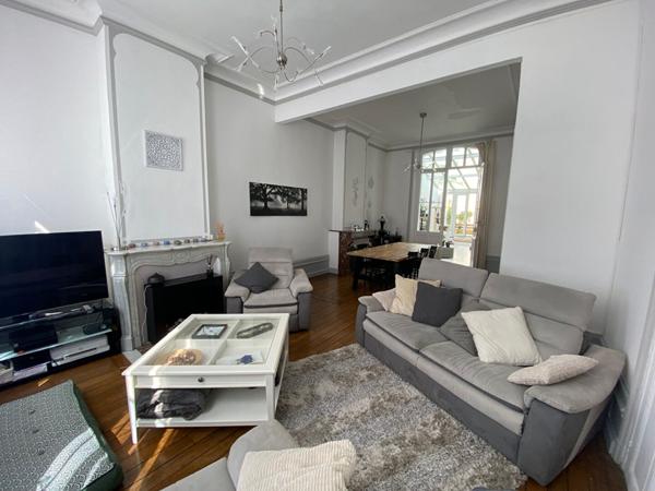 Maison Saint Quentin 8 pièce(s) 169 m2