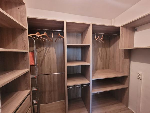 LOCATION 69300 CALUIRE ET CUIRE - APPARTEMENT T3 MEUBLE - BALCON