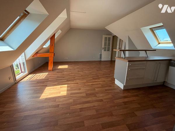 EXCLUSIVITE - MONTFORT SUR MEU, appartement T2 de 49 m² et garage fermé