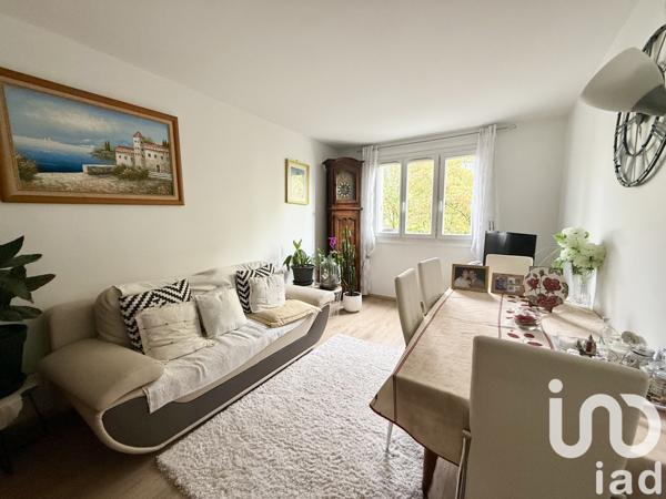 Appartement à vendre 2 pièces 45 m² Saint-Fargeau-Ponthierry