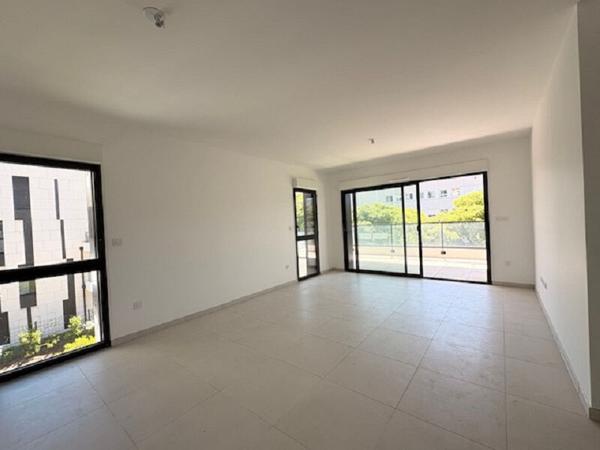 Marseille 8 Appartement  3 pièce(s) 68.48 m² ADN BORELY  Terrasse Deux Box