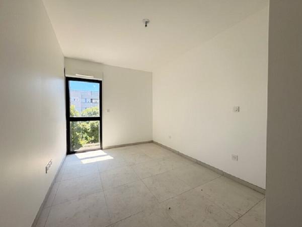 Marseille 8 Appartement  3 pièce(s) 68.48 m² ADN BORELY  Terrasse Deux Box