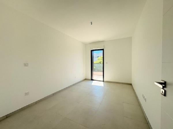 Marseille 8 Appartement  3 pièce(s) 68.48 m² ADN BORELY  Terrasse Deux Box