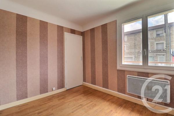 Appartement à vendre  4 pièces - 65,90 m 2   AMBERIEU EN BUGEY  - 01