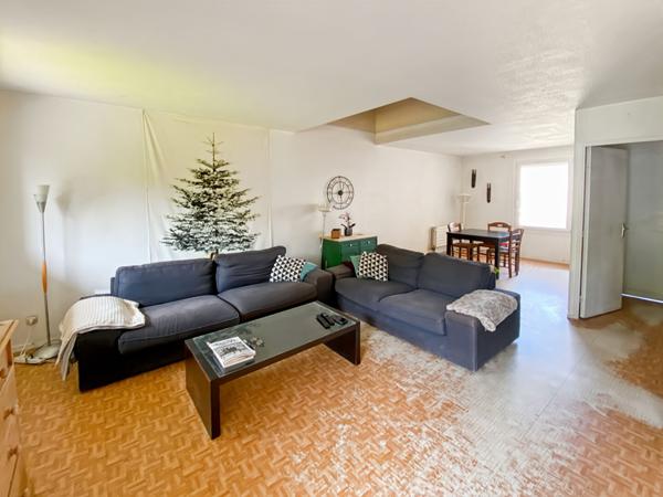 Maison Jouy Le Moutier 95 m2 avec sous sol garage et terrain.