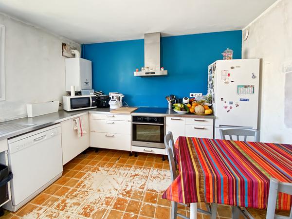 Maison Jouy Le Moutier 95 m2 avec sous sol garage et terrain.