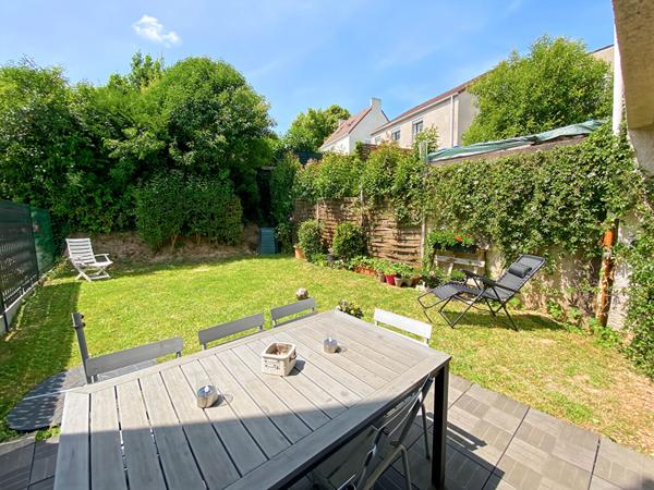 Maison Jouy Le Moutier 95 m2 avec sous sol garage et terrain.